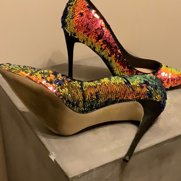 Sequin iridescent multi color high heel pump. - Picture 3 of 4